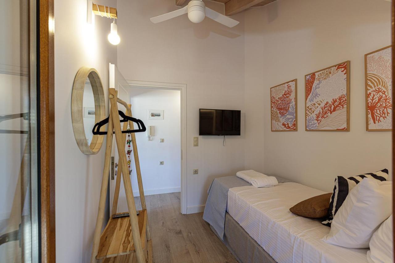Villa Seashell -Wonderful Newly Renovated Villa On The Beach Galatás Exterior foto